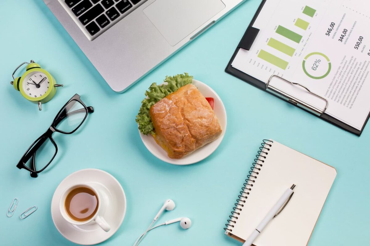 Gut Feeling Good: Simple Nutrition Habits for a Healthy & Productive Workday.