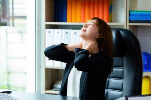Read more about the article Demystifying Ergonomics: Keys to a Workspace That Cares for You