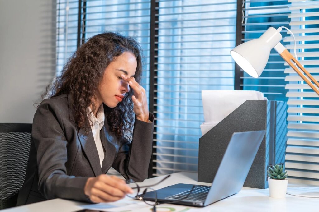 Beyond the Basics 2 Preventing eye strain at work